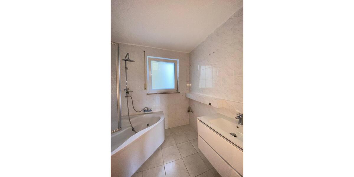 Etagenwohnung Schwieberdingen - 4 Zimmer, 99 m&sup2;, 370.000&euro; | Angebot:26983741