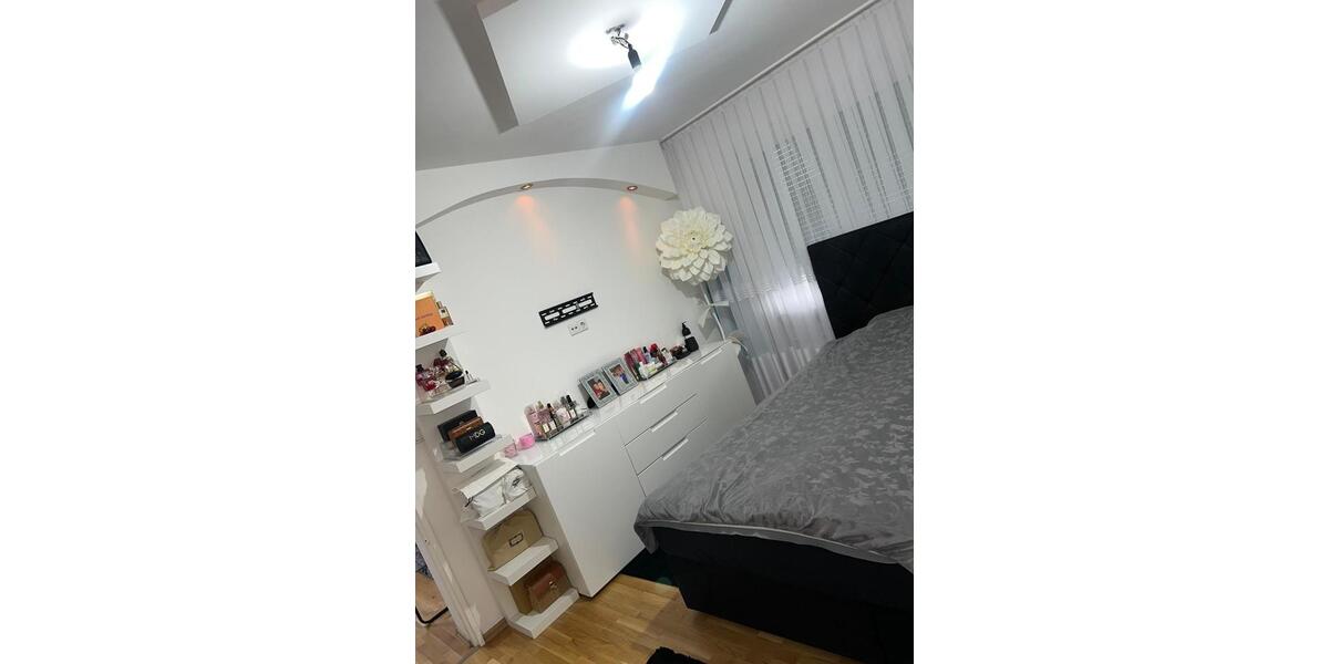 Etagenwohnung Herrenberg - 2.5 Zimmer, 60 m&sup2;, 250.000&euro; | Angebot:25895199