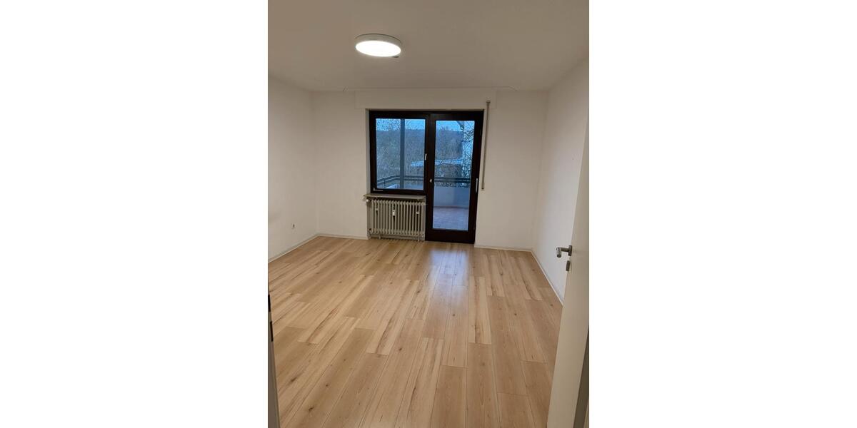 Etagenwohnung Niefern-Öschelbronn Öschelbronn - 4 Zimmer, 115 m&sup2;, 1.350&euro; | Angebot:25592548
