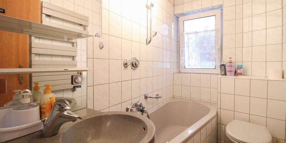 Einfamilienhaus Ludwigsburg Neckarweihingen - 2 Zimmer, 165.000&euro; | Angebot:24782167