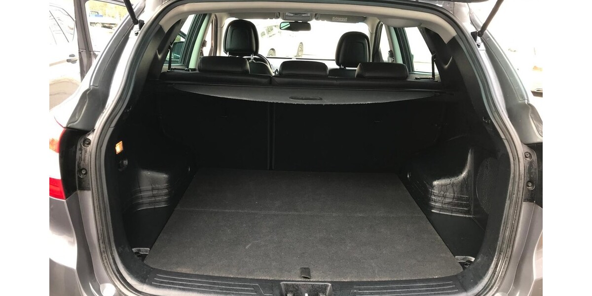 Hyundai IX35 128.000 km 11.900 € Stuttgart 70173