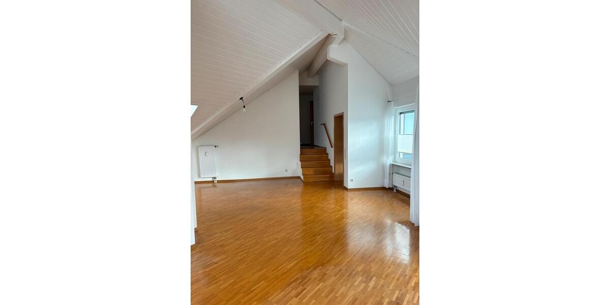 Dachgeschoßwohnung Stuttgart Vaihingen - 4.5 Zimmer, 110 m&sup2;, 540.000&euro; | Angebot:25202140