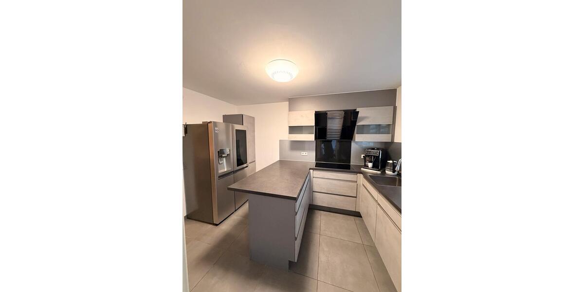 Etagenwohnung Reutlingen - 4 Zimmer, 120 m&sup2;, 440&euro; | Angebot:24624013