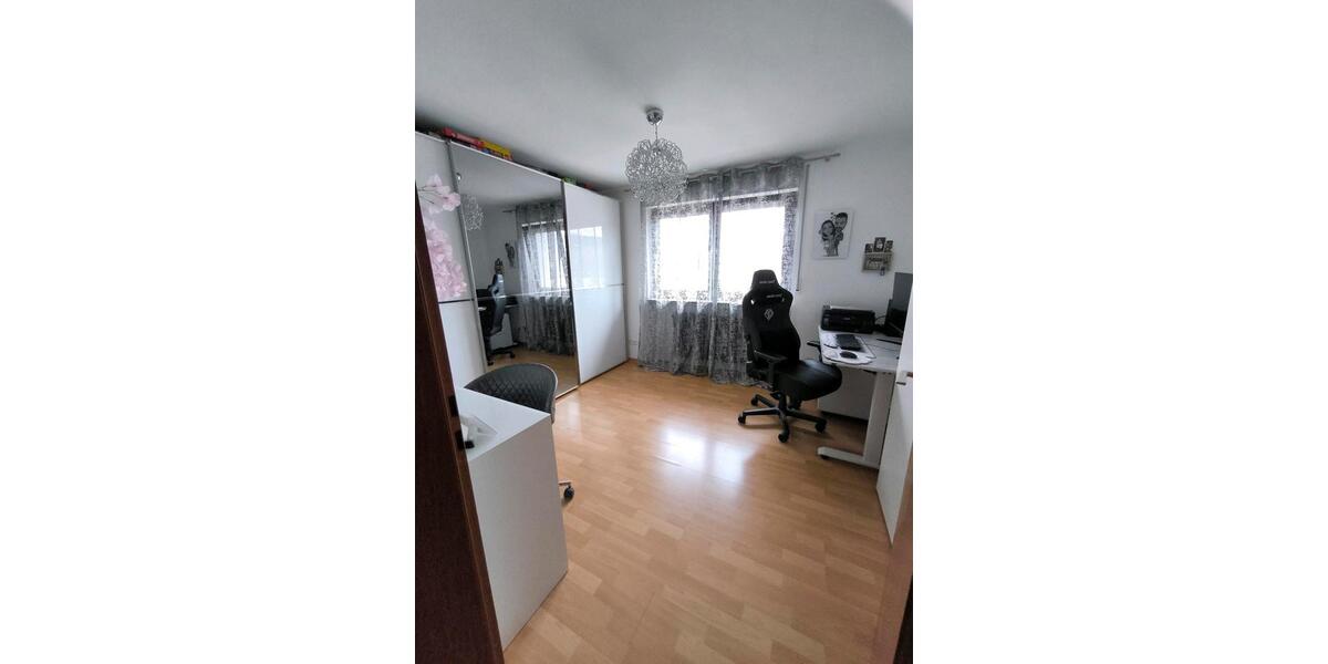 Etagenwohnung Kernen im Remstal - 3 Zimmer, 79 m&sup2;, 850&euro; | Angebot:24819023