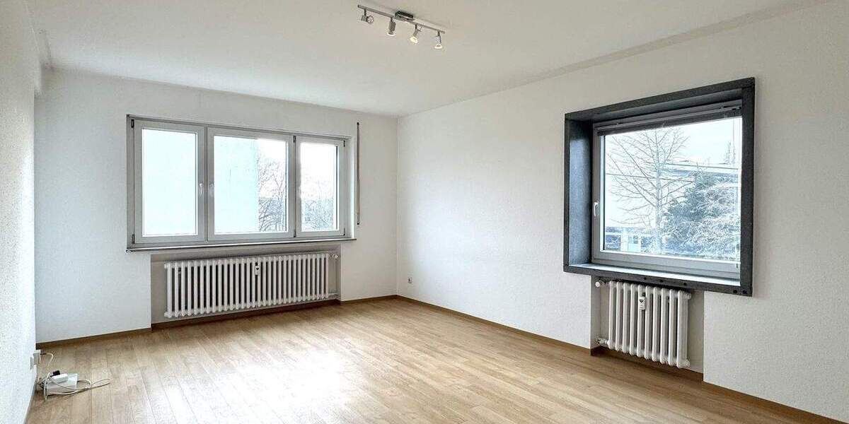 Etagenwohnung Sindelfingen Ost - 2 Zimmer, 60 m&sup2;, 189.000&euro; | Angebot:25043333