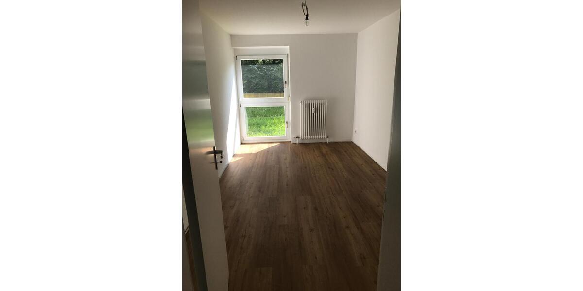 Etagenwohnung Esslingen am Neckar Oberesslingen - 4 Zimmer, 94 m&sup2;, 1.092&euro; | Angebot:24625249