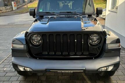 Jeep Wrangler 111.000 km 32.800 € Stuttgart 70437