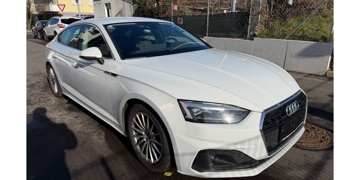 Audi A5 205.000 km 17.998 &euro; Ditzingen 71254