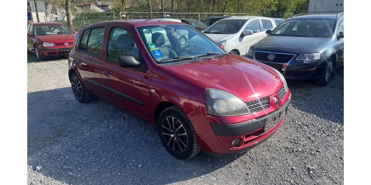 Renault Clio 185.000 km 1.699 &euro; Mühlacker 75417