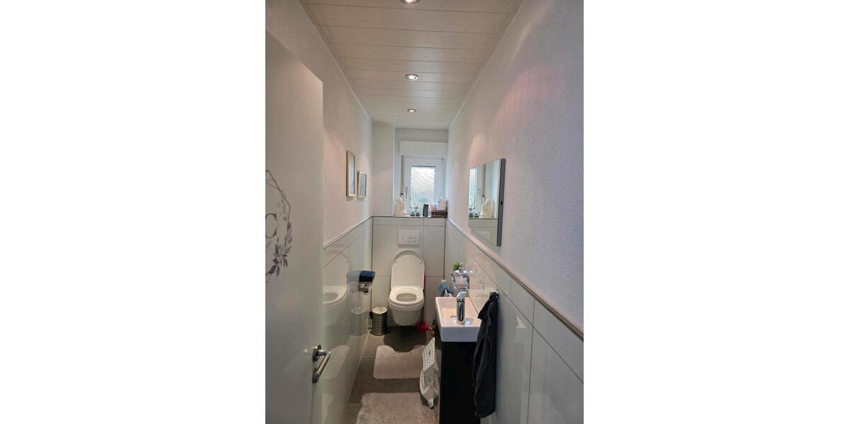 Einfamilienhaus Nufringen - 6 Zimmer, 163 m&sup2;, 2.200&euro; | Angebot:24640353