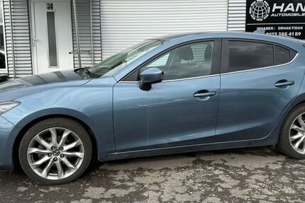 Mazda 3 152.000 km 11.850 &euro; Sindelfingen 71065