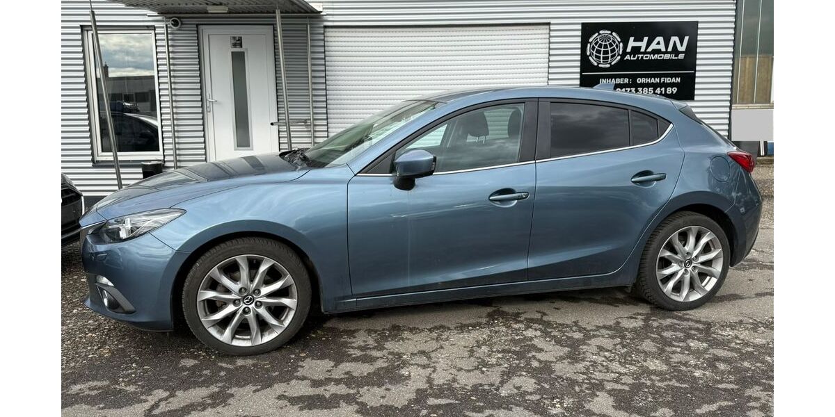 Mazda 3 152.000 km 11.850 &euro; Sindelfingen 71065