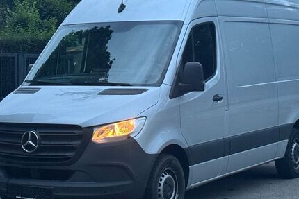 Mercedes-Benz Sprinter 49.833 km 23.990 € Stuttgart 70374