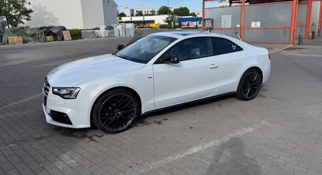 Audi A5 83.000 km 19.500 &euro; Böblingen 71032