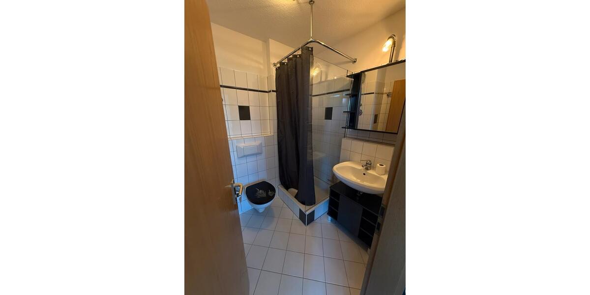 Hochparterre Tübingen Schönblick / Winkelwiese - 1 Zimmer, 28 m&sup2;, 600&euro; | Angebot:26406604