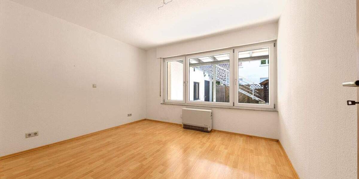 Mehrfamilienhaus, Wohnhaus Sindelfingen Darmsheim - 8 Zimmer, 193 m&sup2;, 790.000&euro; | Angebot:24114155