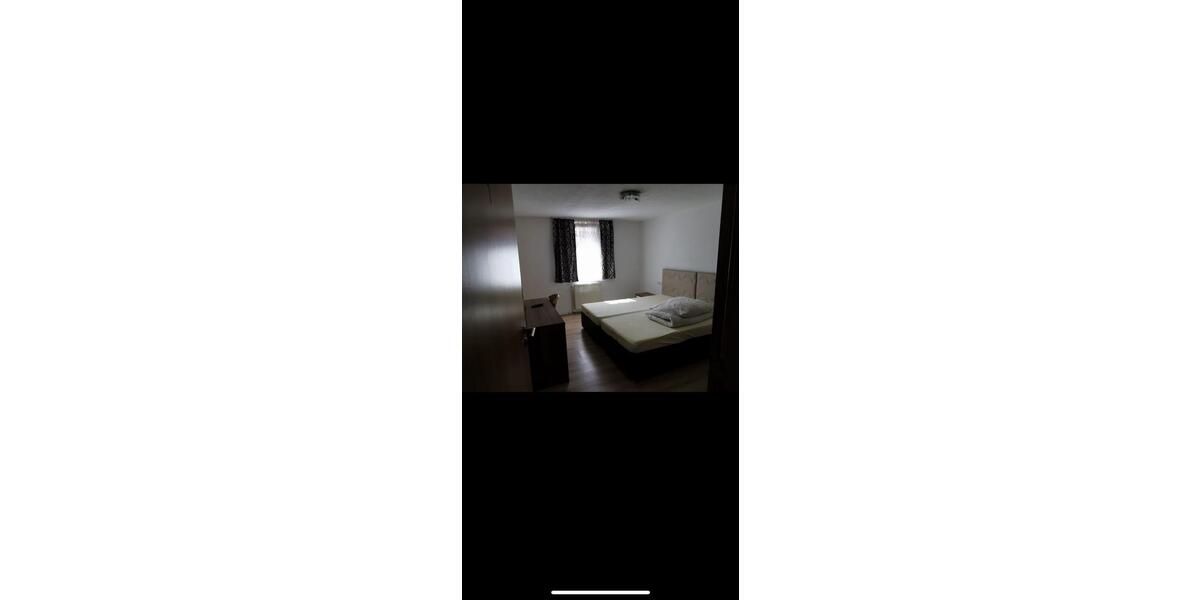 Möblierte Zimmer mit Bad in DETTINGEN ERMS bei Bad Urach 1 zimmer