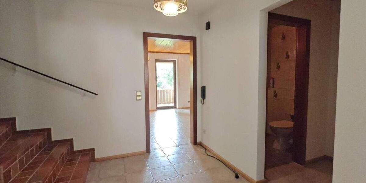 Reihenmittelhaus Pforzheim Büchenbronn - 5 Zimmer, 102 m&sup2;, 320.000&euro; | Angebot:25707655