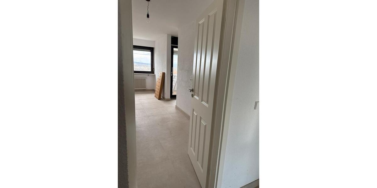 Etagenwohnung Tamm - 3.5 Zimmer, 88 m&sup2;, 1.600&euro; | Angebot:24270380