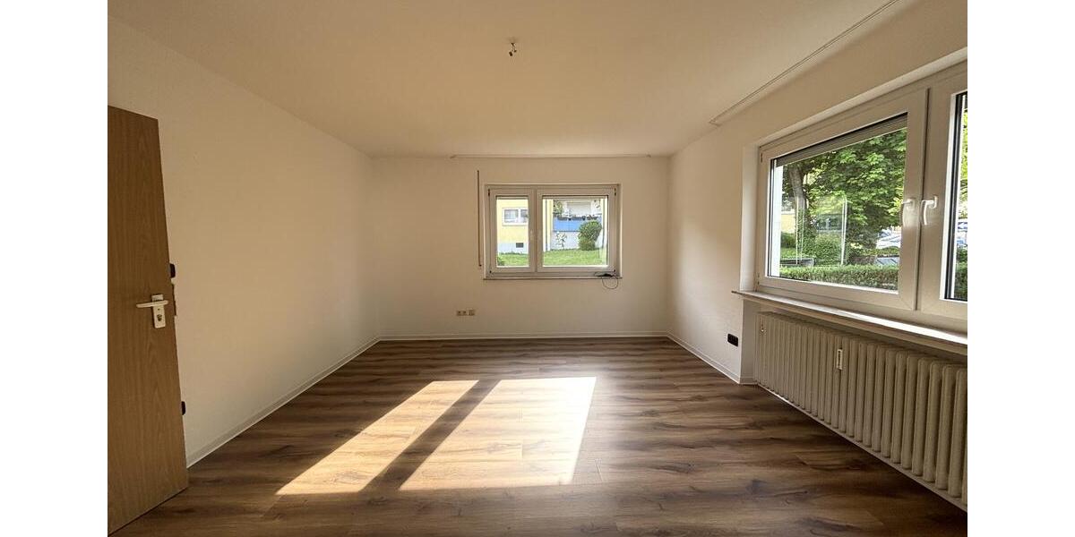 Etagenwohnung Ludwigsburg Hoheneck - 5.5 Zimmer, 135 m&sup2;, 1.650&euro; | Angebot:26477081