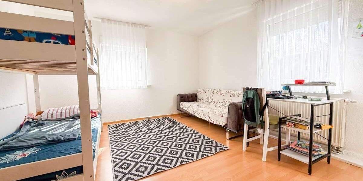 Mehrfamilienhaus, Wohnhaus Sindelfingen Maichingen - 1 Zimmer, 228 m&sup2;, 895.000&euro; | Angebot:25769435