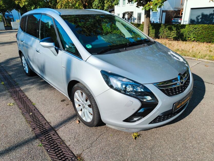 Opel Zafira 151.700 km 5.900 € Vaihingen 71665