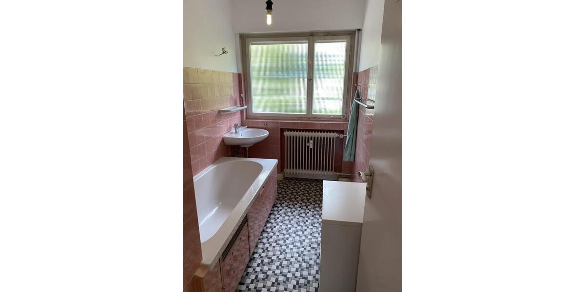 Etagenwohnung Ludwigsburg Pflugfelden - 3.5 Zimmer, 91 m&sup2;, 1.240&euro; | Angebot:25399853