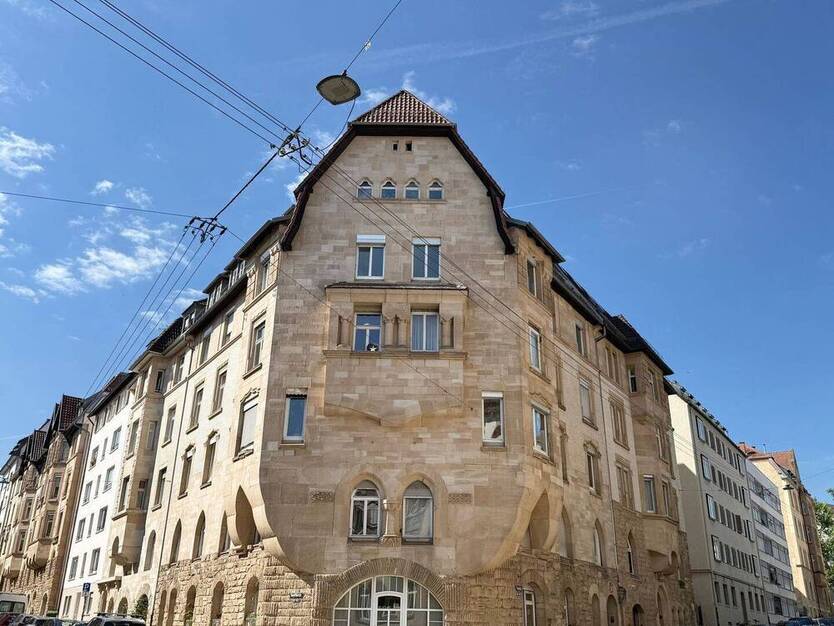 Stuttgart-West: Familienfreundliche 4-Zimmer-Wohnung im Altbaujuwel