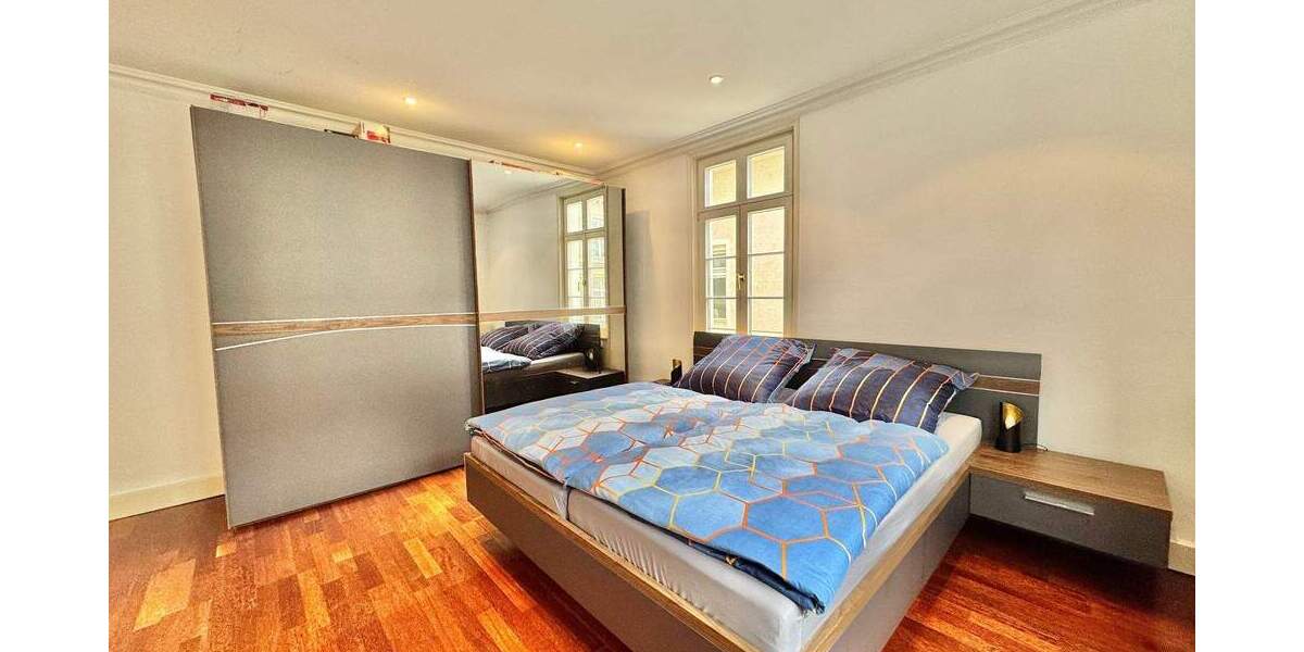 Etagenwohnung Stuttgart Mitte - 5 Zimmer, 130 m&sup2;, 2.340&euro; | Angebot:25704686