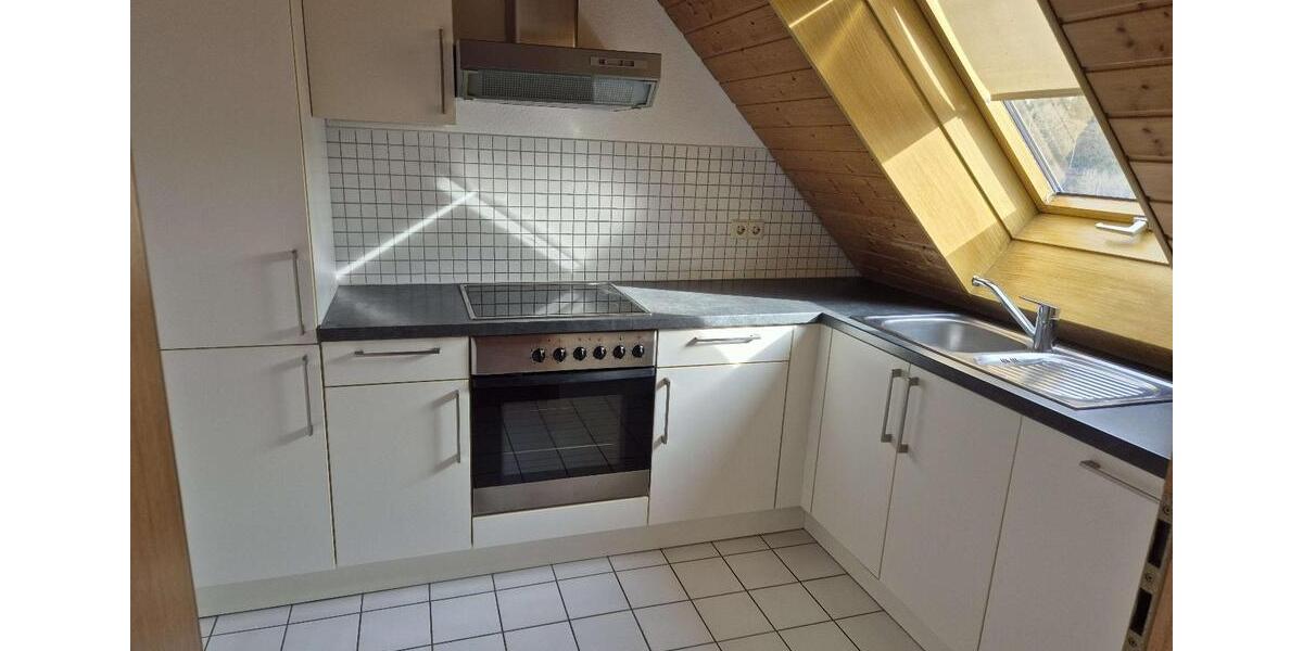 Dachgeschoßwohnung Reutlingen Reutlingen-Betzingen - 2 Zimmer, 84 m&sup2;, 950&euro; | Angebot:27619684