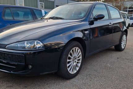 Alfa Romeo 147 99.665 km 3.100 € Schönaich 71101