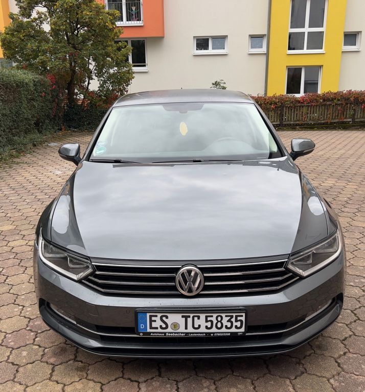 VW Passat 104.000 km 11.999 € Filderstadt 70794