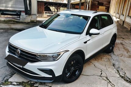 VW Tiguan 77.000 km 22.300 &euro; Wannweil 72827