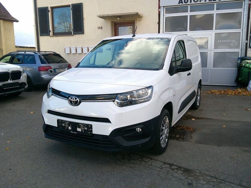 Toyota Proace City 136.000 km 12.240 € Sindelfingen 71065