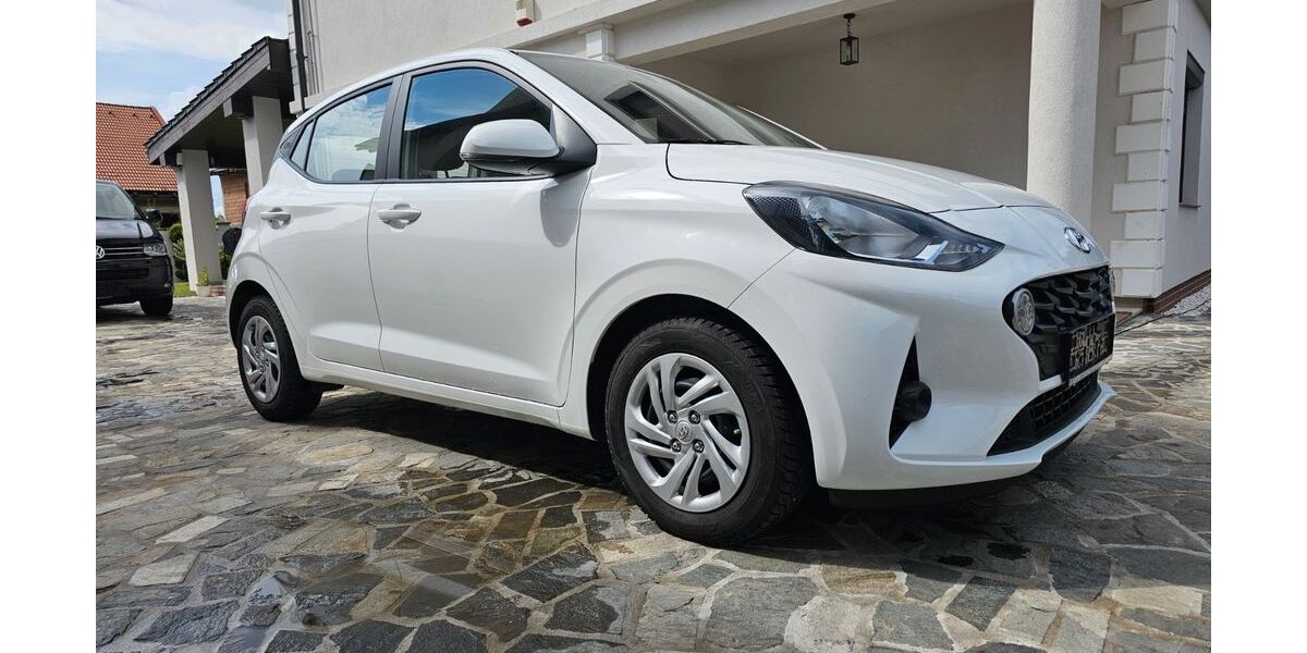 Hyundai i10 30.000 km 11.990 &euro; Filderstadt 70794