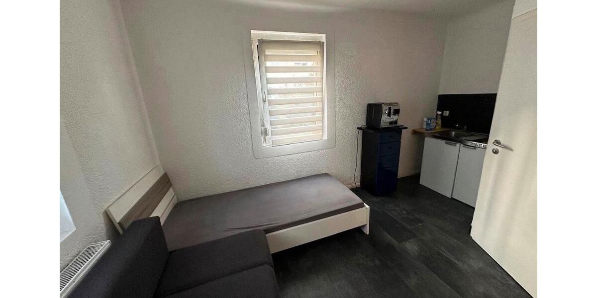 Etagenwohnung Leonberg - 1 Zimmer, 18 m&sup2;, 750&euro; | Angebot:25085411