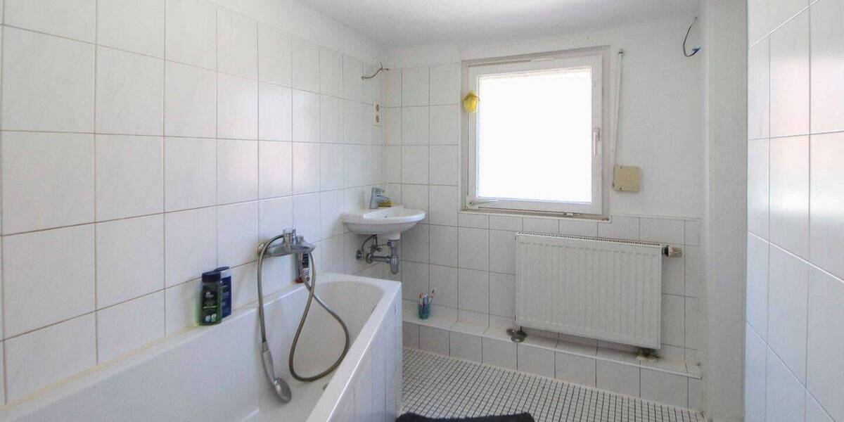 Doppelhaushälfte Stuttgart Weilimdorf - 7 Zimmer, 170 m&sup2;, 399.000&euro; | Angebot:26752527