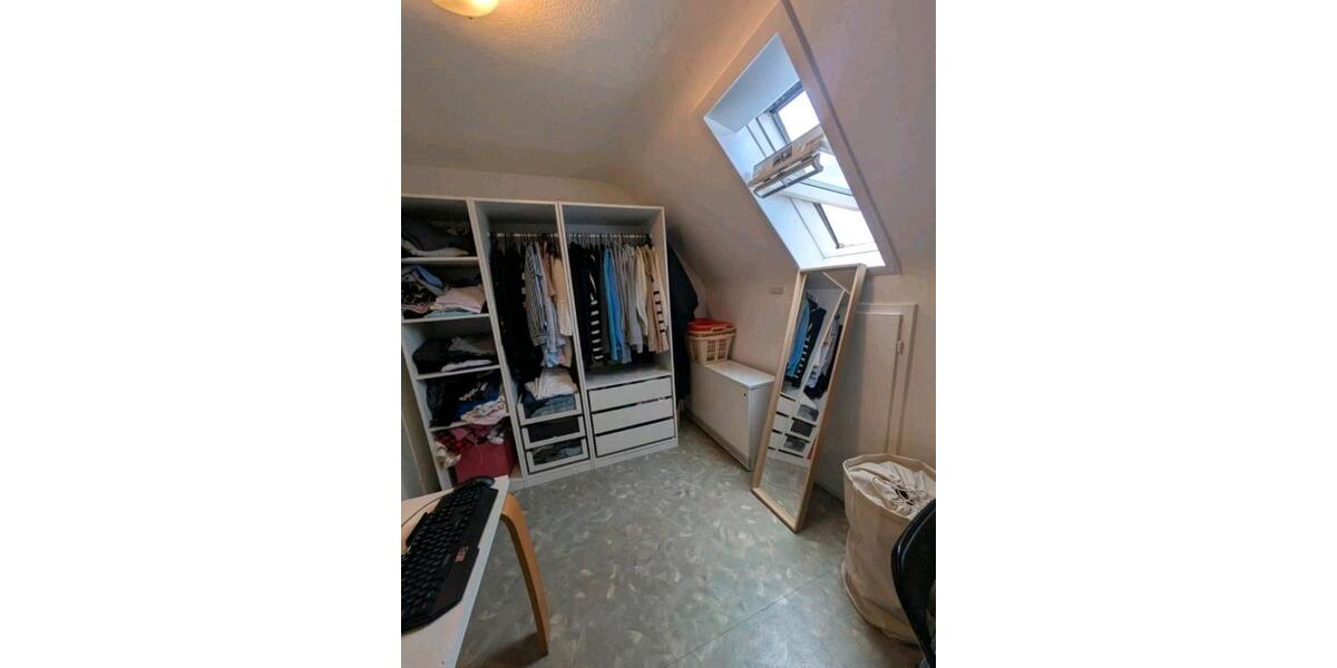 Dachgeschoßwohnung Rottenburg am Neckar - 3.5 Zimmer, 67 m&sup2;, 780&euro; | Angebot:27542684