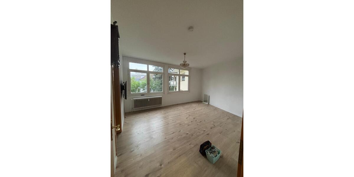 Erdgeschoßwohnung Ludwigsburg - 2 Zimmer, 68 m&sup2;, 1.070&euro; | Angebot:26414156