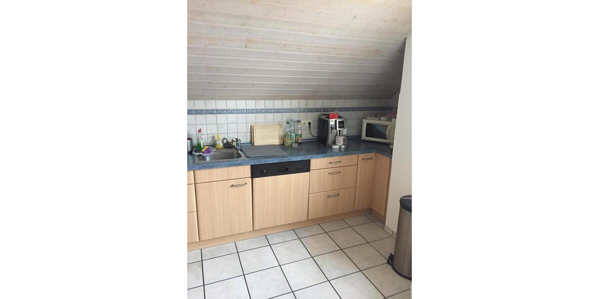 Dachgeschoßwohnung Rottenburg am Neckar - 3 Zimmer, 101 m&sup2;, 1.000&euro; | Angebot:27572669