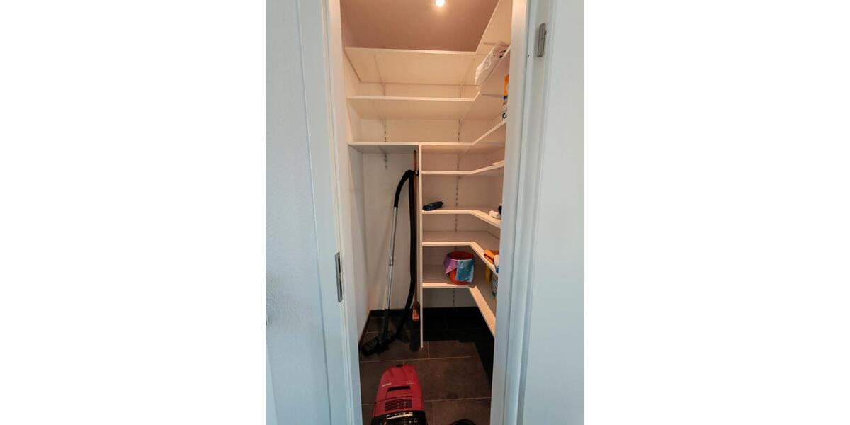 Etagenwohnung Esslingen am Neckar Hegensberg - 4 Zimmer, 90 m&sup2;, 1.270&euro; | Angebot:26477368