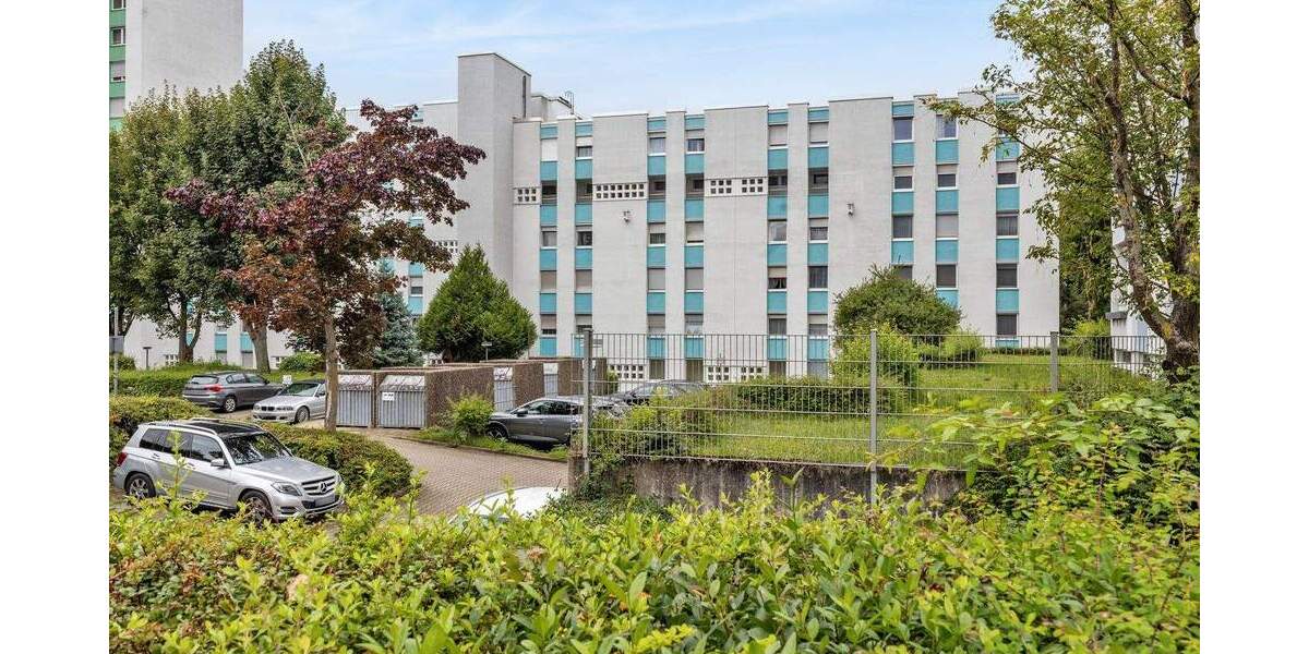 Altersgerecht!! 2-Zimmer-Wohnung mit 64 m² in zentraler Lage von Eglosheim 2 zimmer