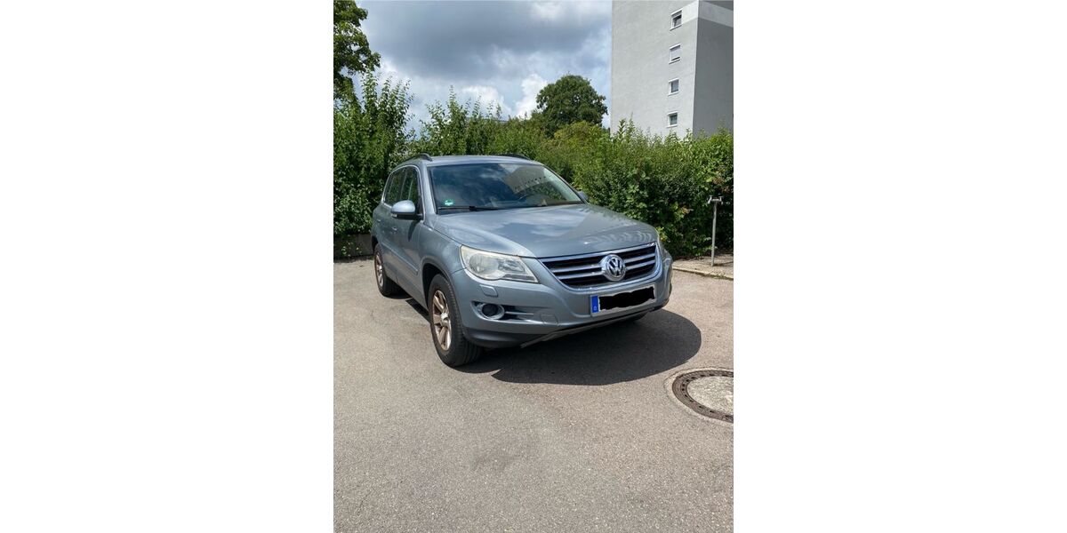 VW Tiguan 222.500 km 4.999 &euro; Stuttgart 70565