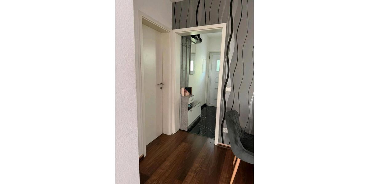 Erdgeschoßwohnung Stuttgart Luginsland - 3 Zimmer, 60 m&sup2;, 318.000&euro; | Angebot:26639907
