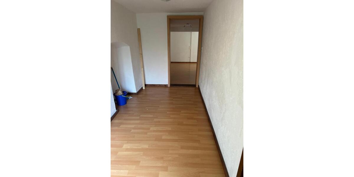 Etagenwohnung Calw - 5 Zimmer, 150 m&sup2;, 140.000&euro; | Angebot:26619153