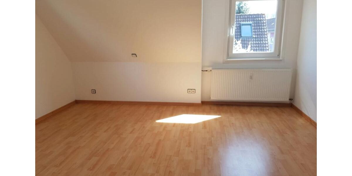 Dachgeschoßwohnung Mühlacker - 3 Zimmer, 59 m&sup2;, 600&euro; | Angebot:26113556