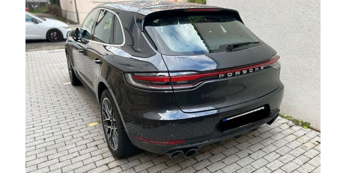 Porsche Macan 90.600 km 45.700 € Stuttgart 70469