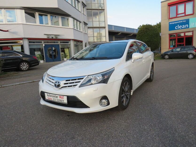Toyota Avensis 162.000 km 7.650 € Fellbach 70736