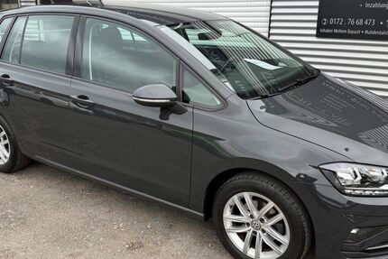 VW Golf Sportsvan 129.678 km 10.990 &euro; Sindelfingen 71065
