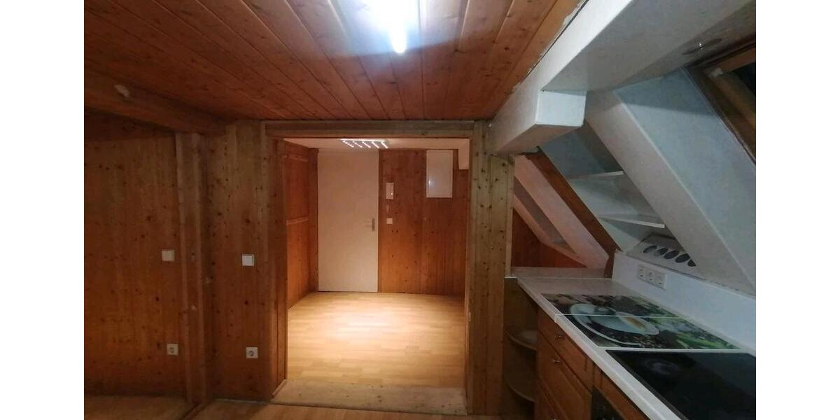 Doppelhaushälfte Nürtingen - 13 Zimmer, 210 m&sup2;, 430.000&euro; | Angebot:26990311